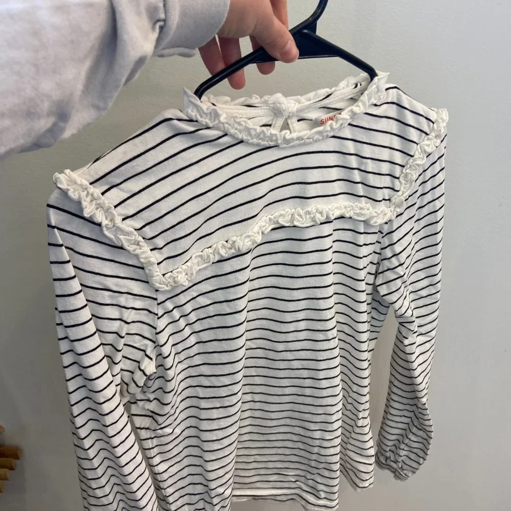 Sundry Size 1 Ruffle Bib Top - Picture 10 of 11